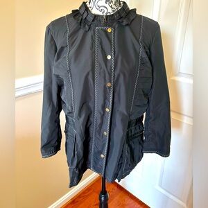 Tres Jolie Jacket Womens, Black Lightweight Ruffled Collar Zip Up w/Pockets, Lg.